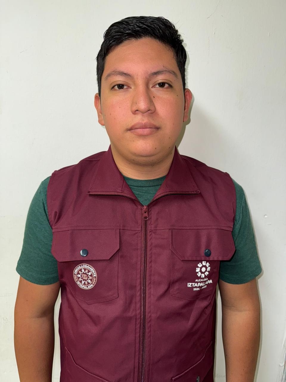 AARON VELAZQUEZ PEÑA